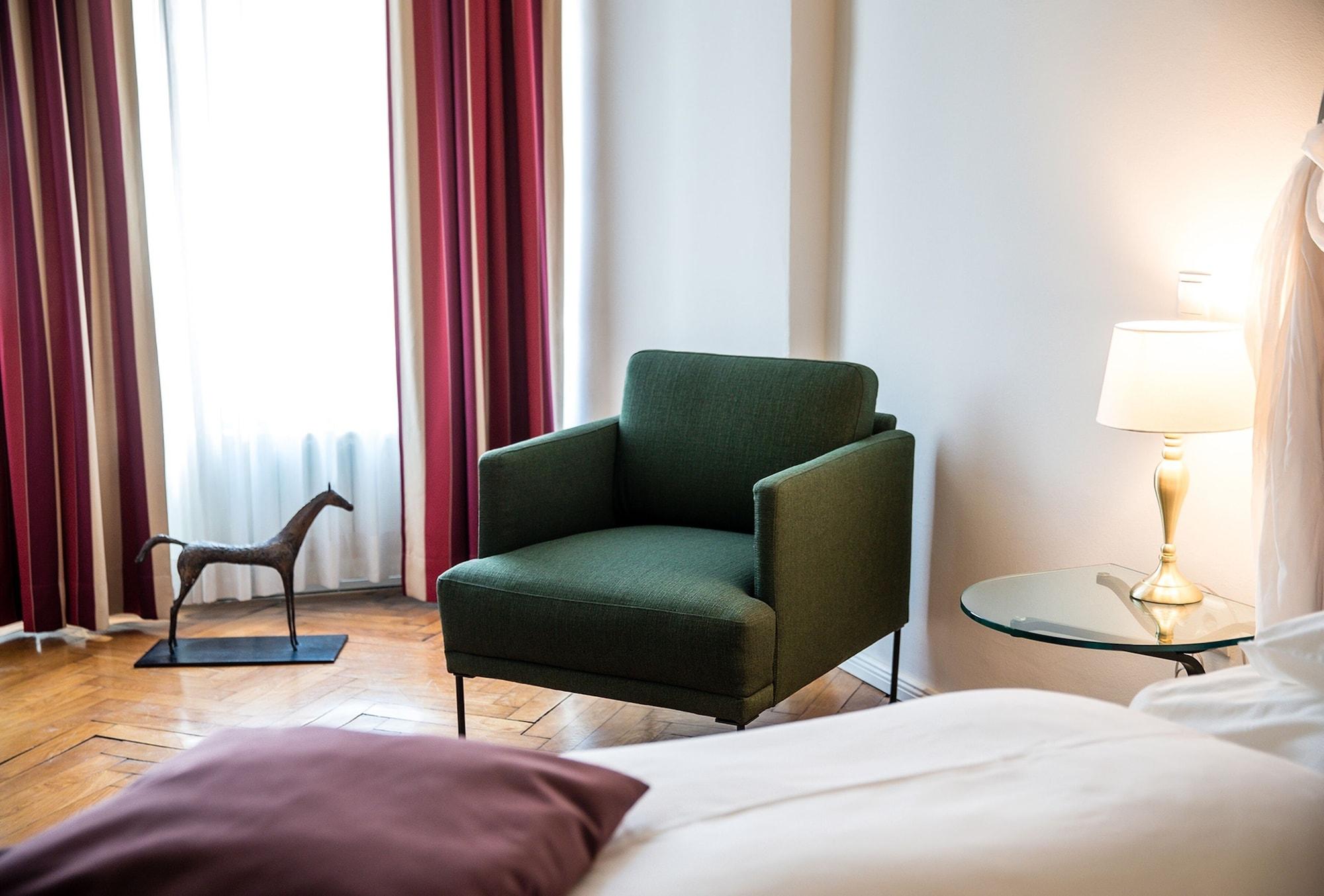 Boutique Hotel Dom - Rooms & Suites Graz Exterior foto